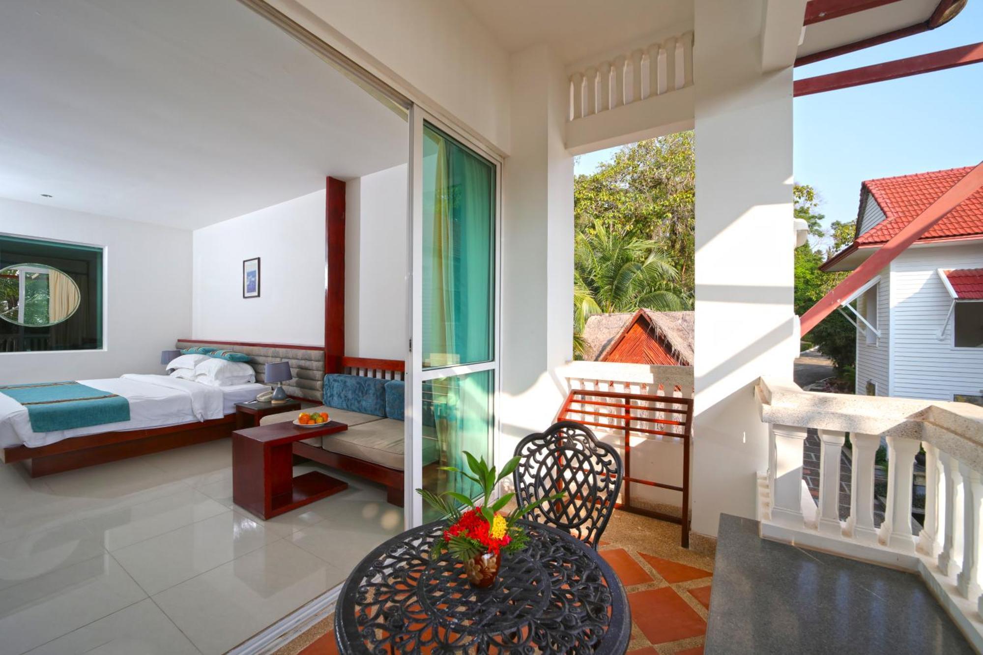 Independence Hotel Resort & Spa Sihanoukville Exterior photo
