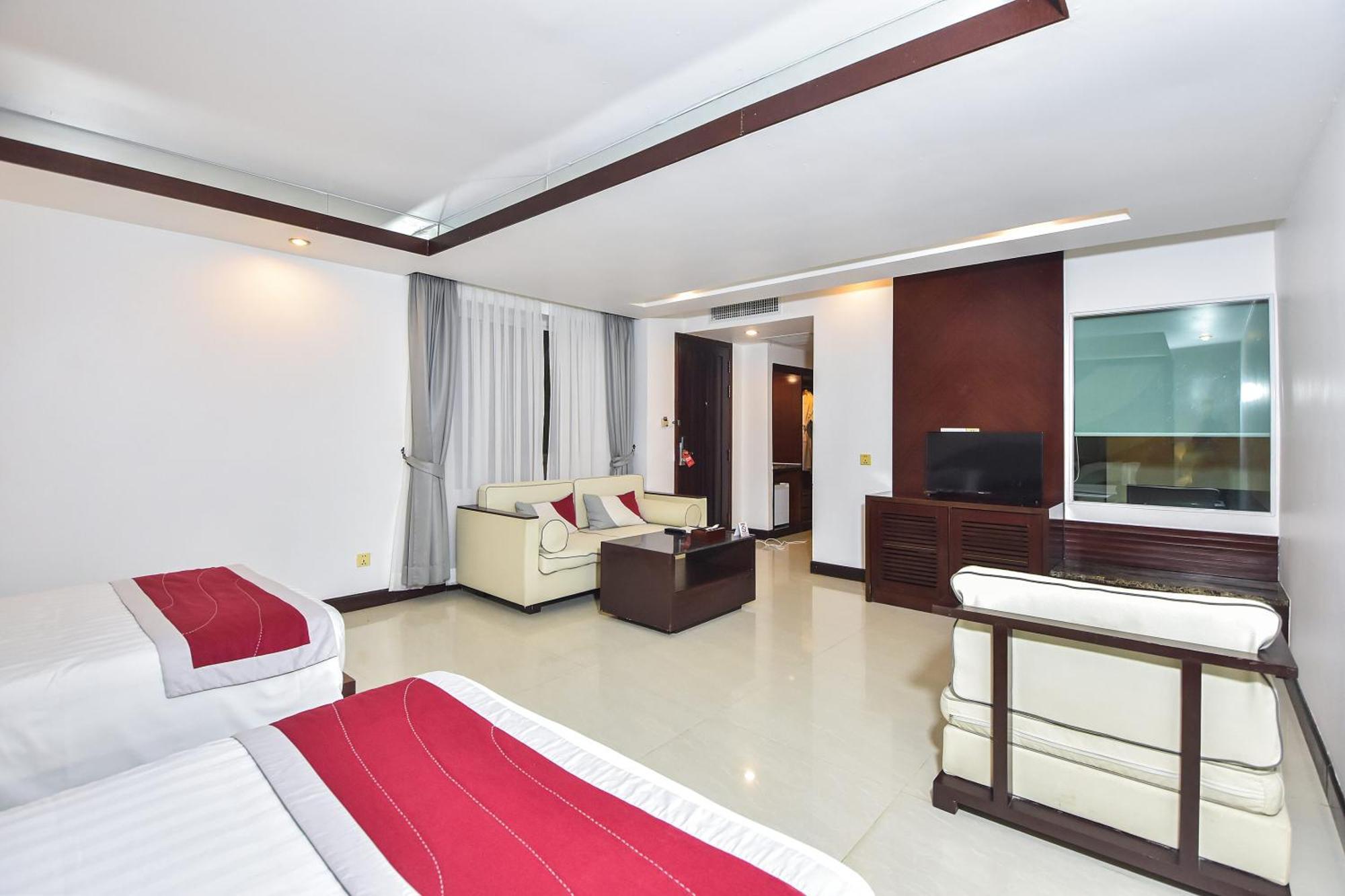 Independence Hotel Resort & Spa Sihanoukville Exterior photo