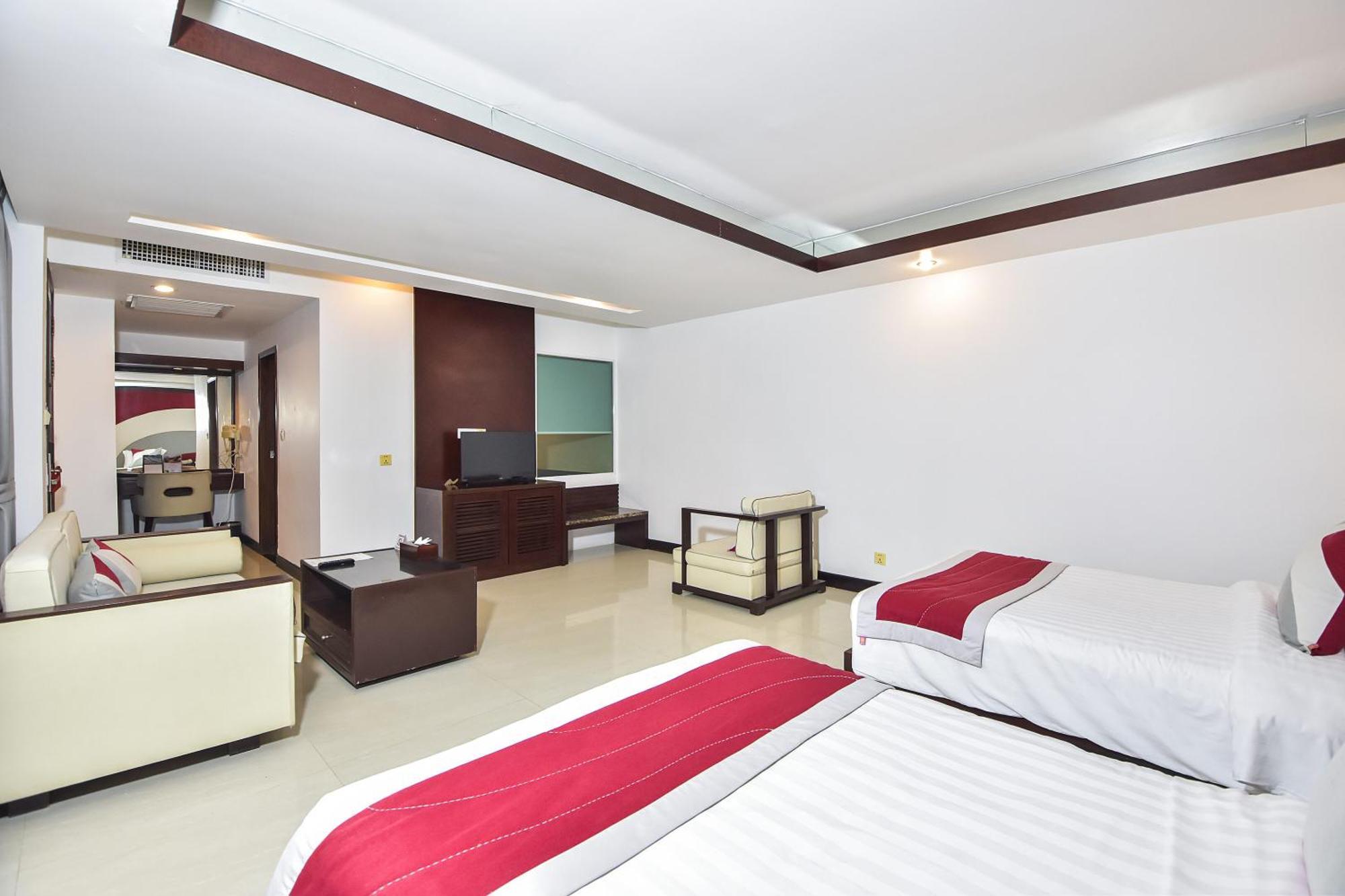Independence Hotel Resort & Spa Sihanoukville Exterior photo