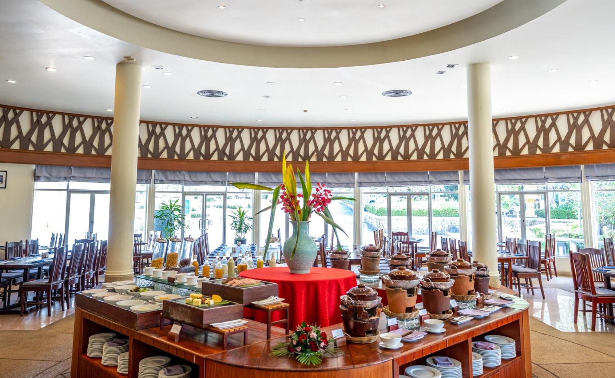 Independence Hotel Resort & Spa Sihanoukville Exterior photo